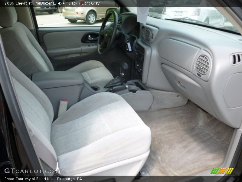 Black / Light Gray 2006 Chevrolet TrailBlazer LS 4x4