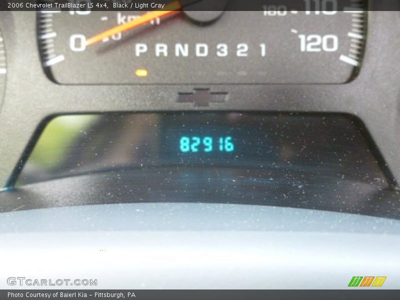 Black / Light Gray 2006 Chevrolet TrailBlazer LS 4x4