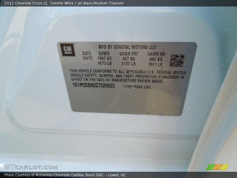 Summit White / Jet Black/Medium Titanium 2012 Chevrolet Cruze LS