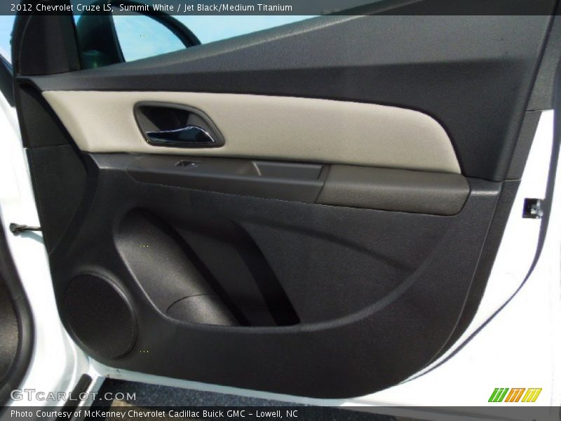 Summit White / Jet Black/Medium Titanium 2012 Chevrolet Cruze LS