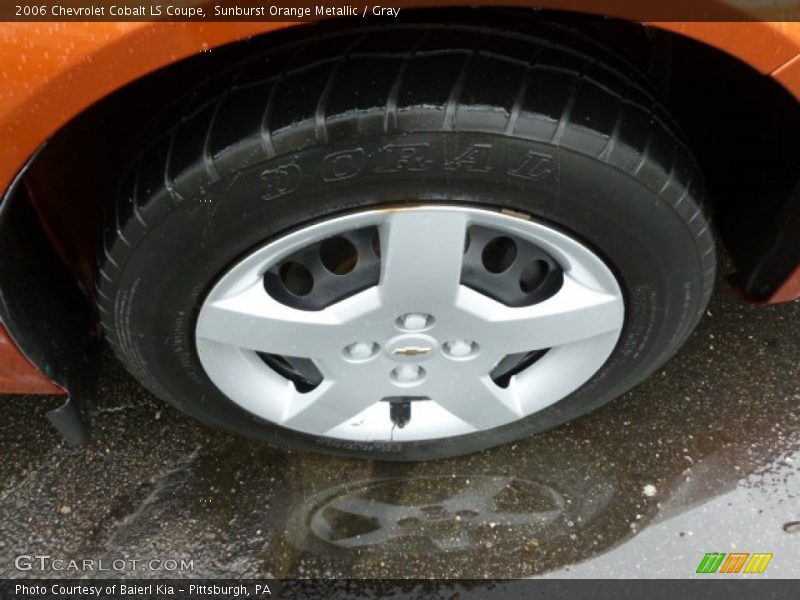 Sunburst Orange Metallic / Gray 2006 Chevrolet Cobalt LS Coupe