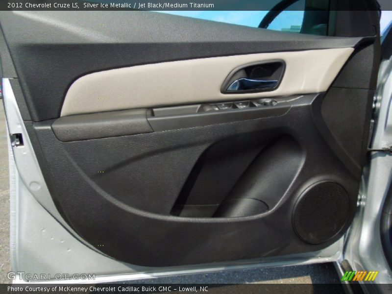 Silver Ice Metallic / Jet Black/Medium Titanium 2012 Chevrolet Cruze LS