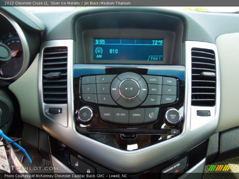 Silver Ice Metallic / Jet Black/Medium Titanium 2012 Chevrolet Cruze LS