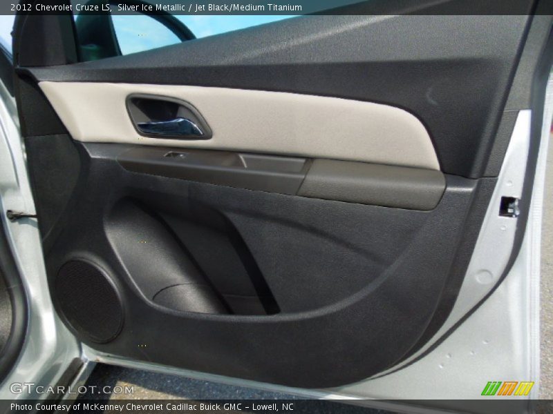 Silver Ice Metallic / Jet Black/Medium Titanium 2012 Chevrolet Cruze LS