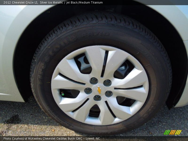 Silver Ice Metallic / Jet Black/Medium Titanium 2012 Chevrolet Cruze LS