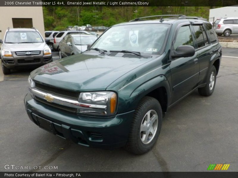 Emerald Jewel Metallic / Light Cashmere/Ebony 2006 Chevrolet TrailBlazer LS 4x4