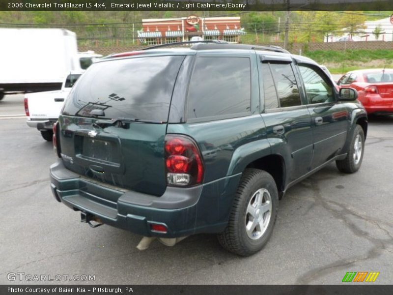 Emerald Jewel Metallic / Light Cashmere/Ebony 2006 Chevrolet TrailBlazer LS 4x4