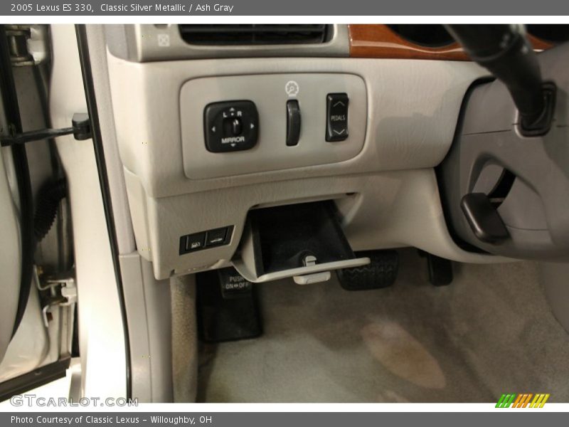 Classic Silver Metallic / Ash Gray 2005 Lexus ES 330