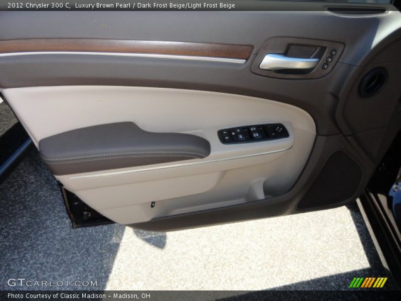 Luxury Brown Pearl / Dark Frost Beige/Light Frost Beige 2012 Chrysler 300 C