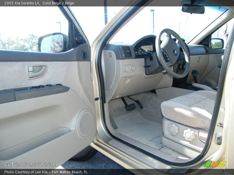 Gold Beige / Beige 2003 Kia Sorento LX