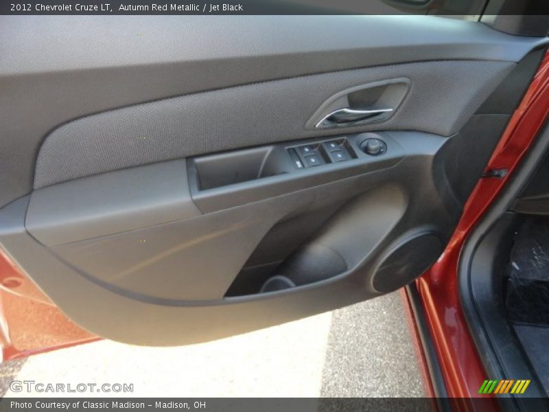 Autumn Red Metallic / Jet Black 2012 Chevrolet Cruze LT