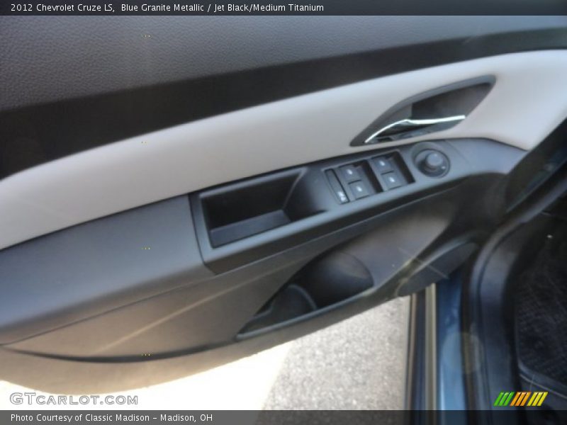 Blue Granite Metallic / Jet Black/Medium Titanium 2012 Chevrolet Cruze LS