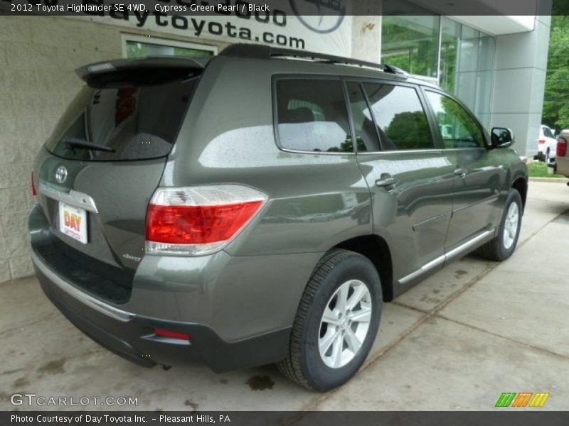 Cypress Green Pearl / Black 2012 Toyota Highlander SE 4WD