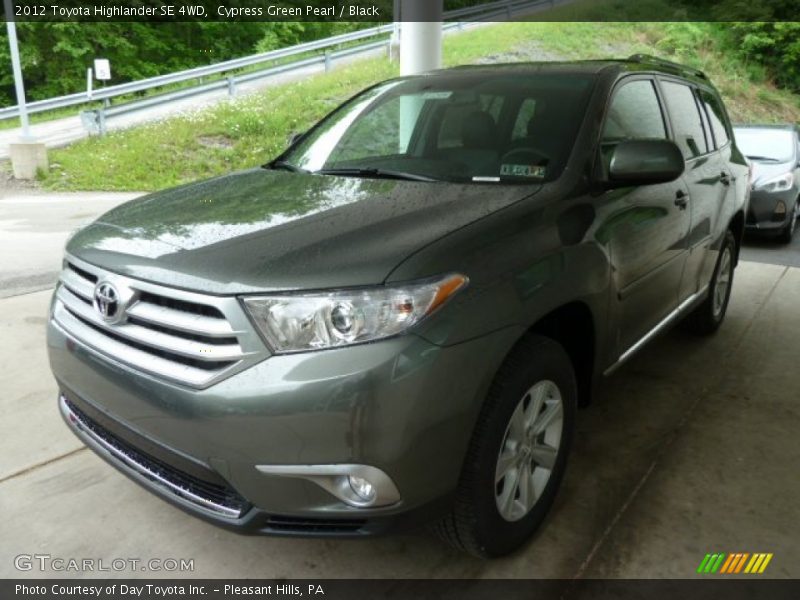 Cypress Green Pearl / Black 2012 Toyota Highlander SE 4WD