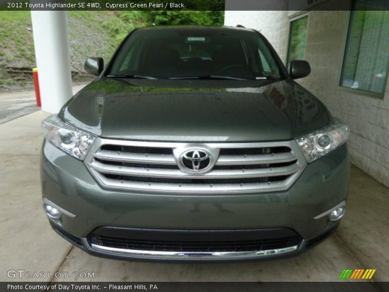 Cypress Green Pearl / Black 2012 Toyota Highlander SE 4WD