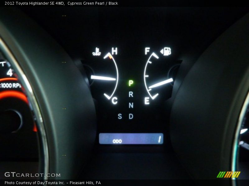 Cypress Green Pearl / Black 2012 Toyota Highlander SE 4WD