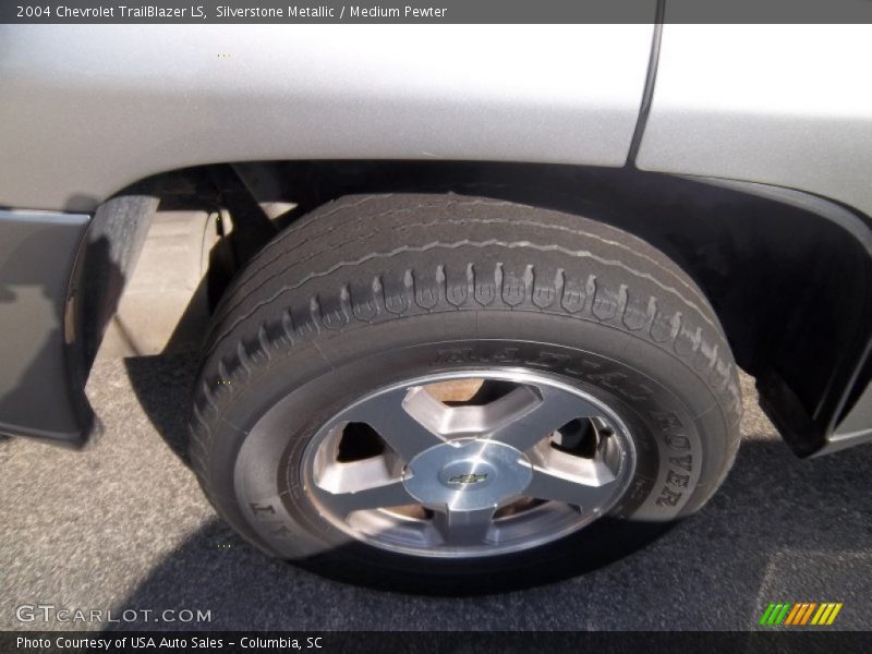 Silverstone Metallic / Medium Pewter 2004 Chevrolet TrailBlazer LS