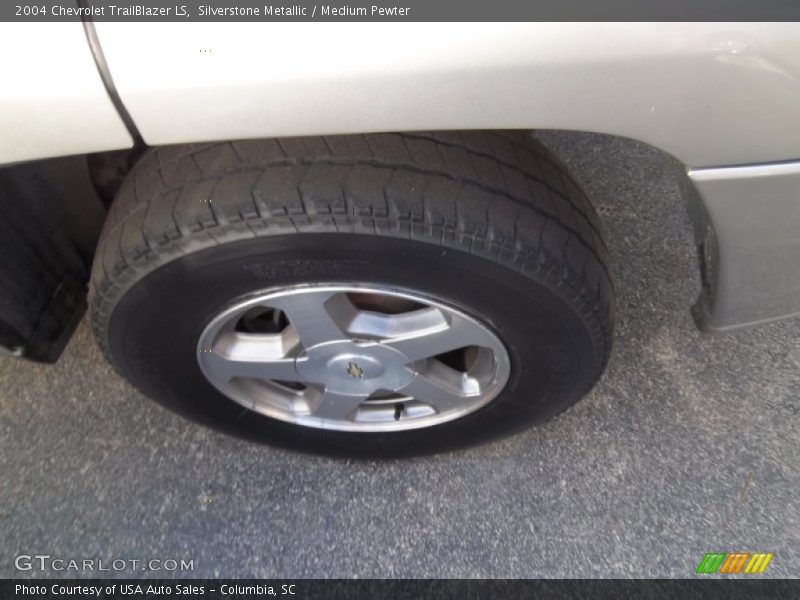 Silverstone Metallic / Medium Pewter 2004 Chevrolet TrailBlazer LS