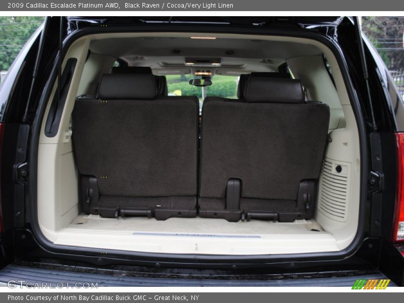  2009 Escalade Platinum AWD Trunk