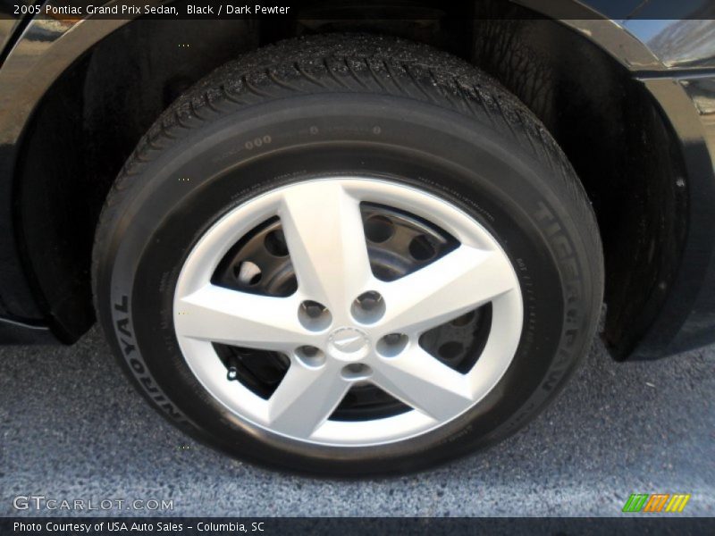Black / Dark Pewter 2005 Pontiac Grand Prix Sedan
