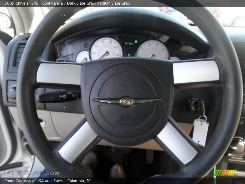 Cool Vanilla / Dark Slate Gray/Medium Slate Gray 2005 Chrysler 300