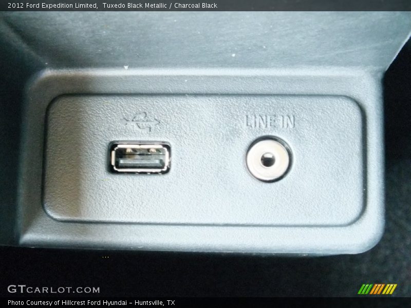 Tuxedo Black Metallic / Charcoal Black 2012 Ford Expedition Limited