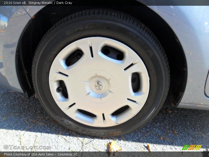 Stingray Metallic / Dark Gray 2010 Scion xB