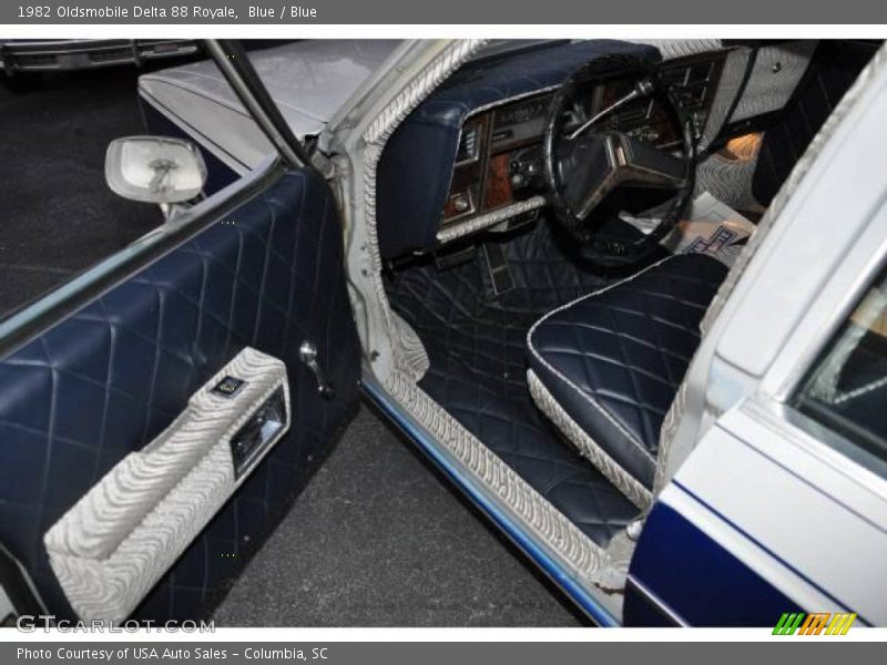 Blue / Blue 1982 Oldsmobile Delta 88 Royale