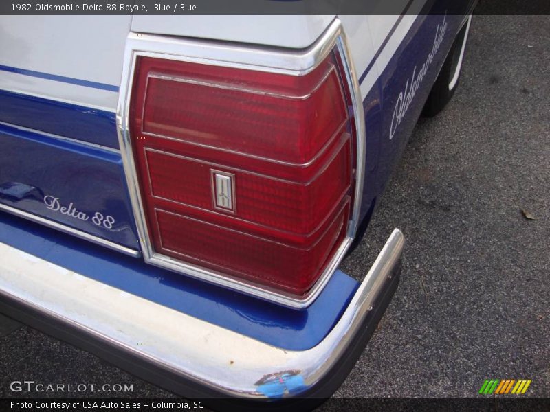 Blue / Blue 1982 Oldsmobile Delta 88 Royale