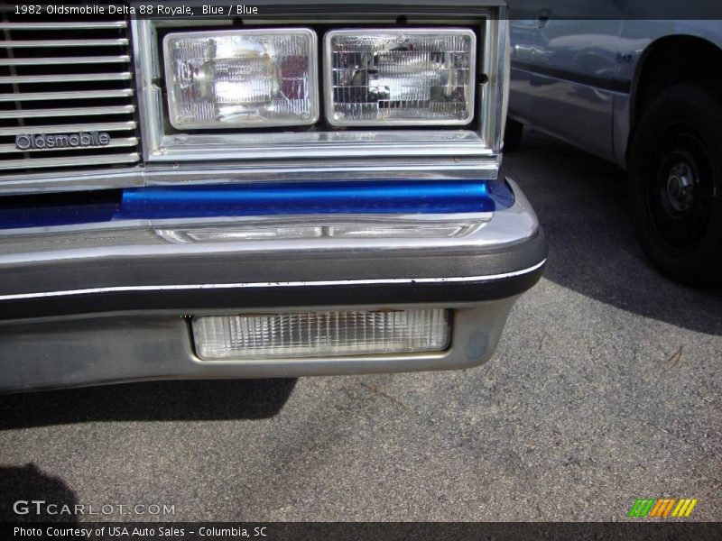 Blue / Blue 1982 Oldsmobile Delta 88 Royale