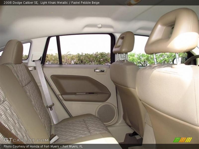 Light Khaki Metallic / Pastel Pebble Beige 2008 Dodge Caliber SE
