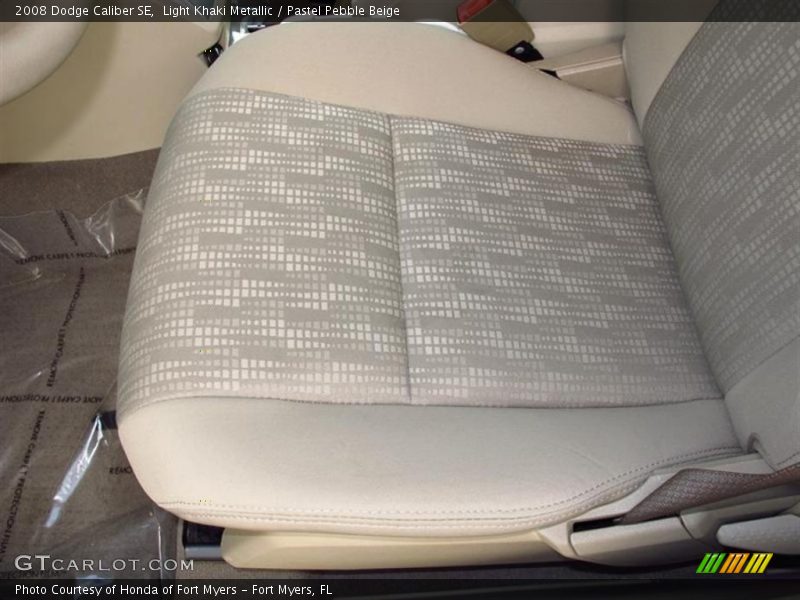 Light Khaki Metallic / Pastel Pebble Beige 2008 Dodge Caliber SE