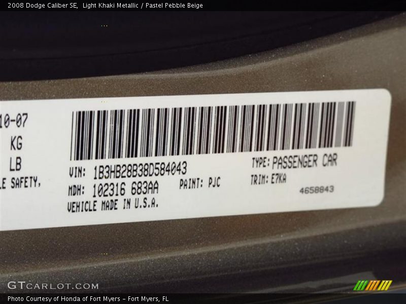 Light Khaki Metallic / Pastel Pebble Beige 2008 Dodge Caliber SE
