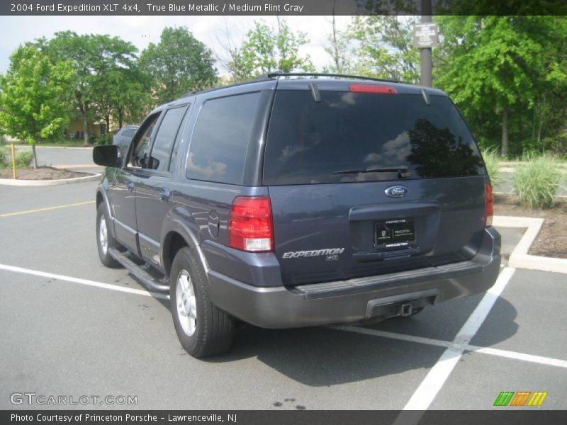 True Blue Metallic / Medium Flint Gray 2004 Ford Expedition XLT 4x4