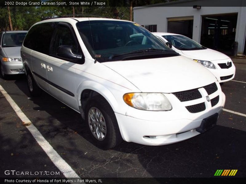 Stone White / Taupe 2002 Dodge Grand Caravan Sport