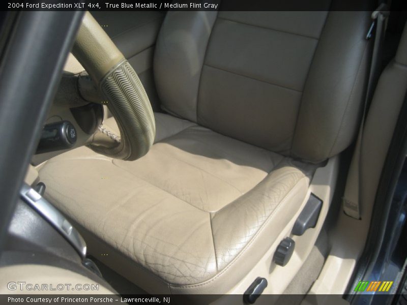 True Blue Metallic / Medium Flint Gray 2004 Ford Expedition XLT 4x4