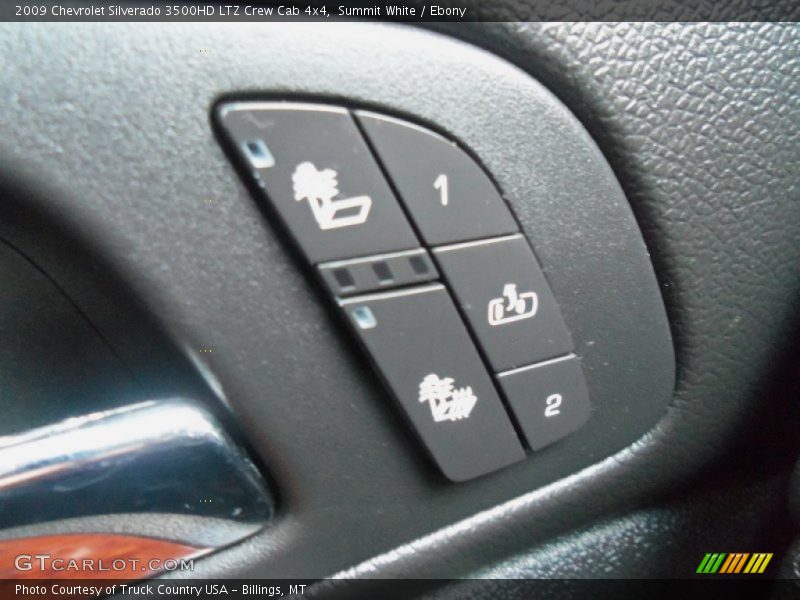 Controls of 2009 Silverado 3500HD LTZ Crew Cab 4x4