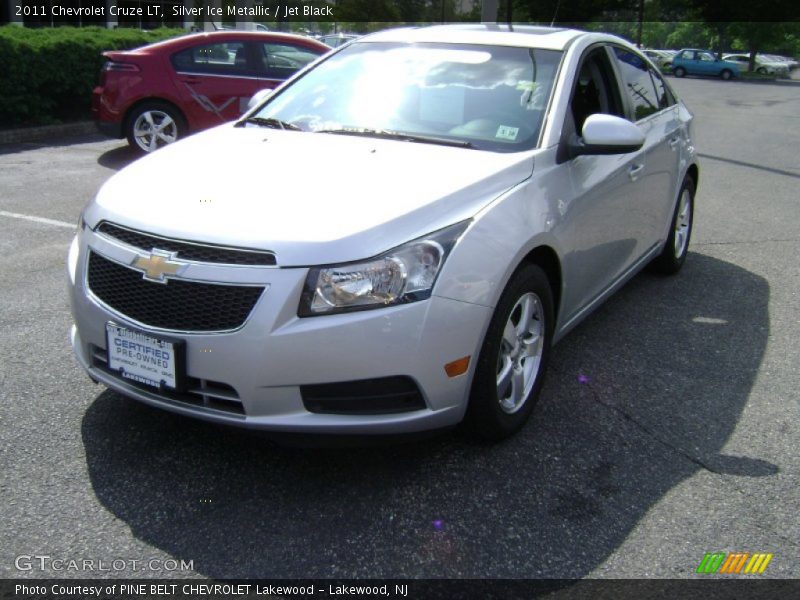 Silver Ice Metallic / Jet Black 2011 Chevrolet Cruze LT