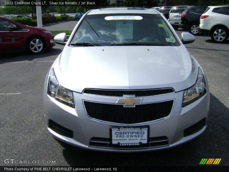 Silver Ice Metallic / Jet Black 2011 Chevrolet Cruze LT