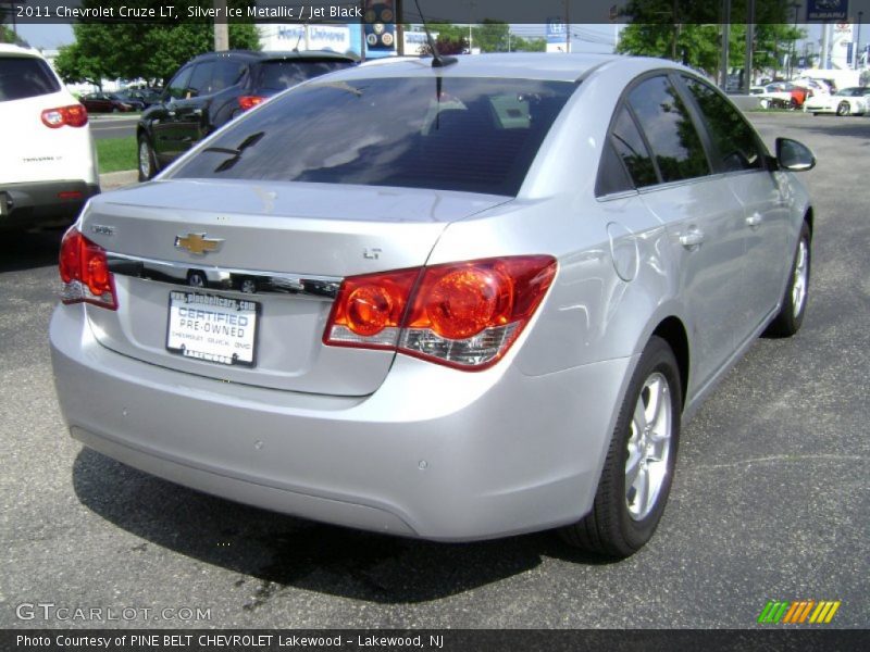 Silver Ice Metallic / Jet Black 2011 Chevrolet Cruze LT