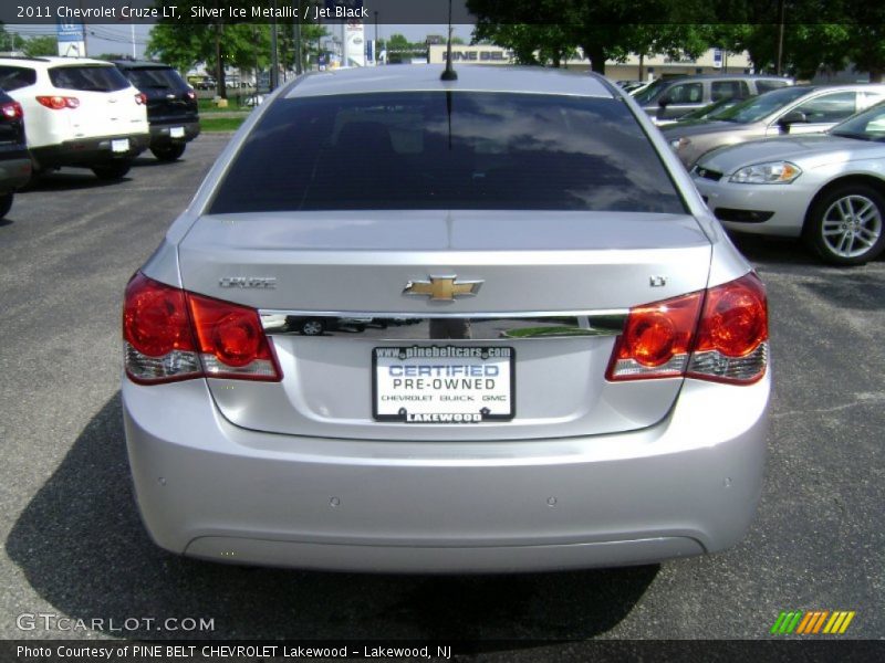 Silver Ice Metallic / Jet Black 2011 Chevrolet Cruze LT