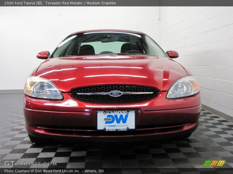 Toreador Red Metallic / Medium Graphite 2000 Ford Taurus SES