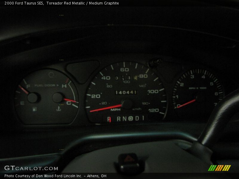 Toreador Red Metallic / Medium Graphite 2000 Ford Taurus SES