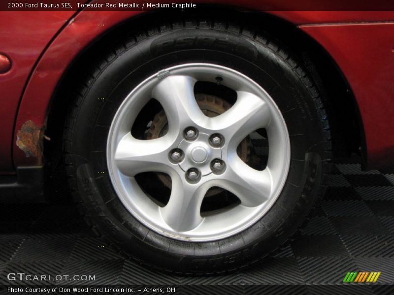 Toreador Red Metallic / Medium Graphite 2000 Ford Taurus SES