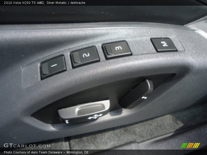 Silver Metallic / Anthracite 2010 Volvo XC60 T6 AWD