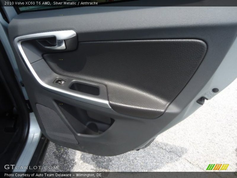 Silver Metallic / Anthracite 2010 Volvo XC60 T6 AWD