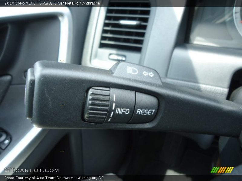 Silver Metallic / Anthracite 2010 Volvo XC60 T6 AWD