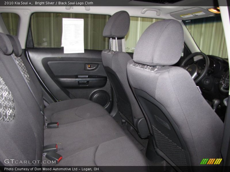 Bright Silver / Black Soul Logo Cloth 2010 Kia Soul +
