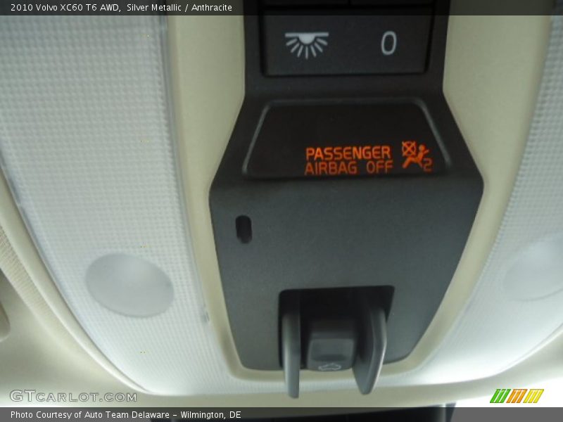 Silver Metallic / Anthracite 2010 Volvo XC60 T6 AWD
