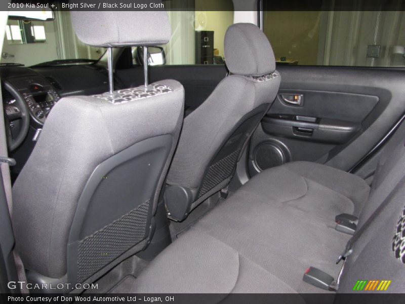 Bright Silver / Black Soul Logo Cloth 2010 Kia Soul +